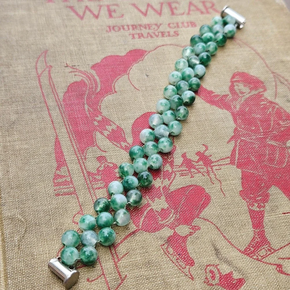 Green Mottled Jade Stone Strand Woven Bead Bracelet Silver Tone Clasp